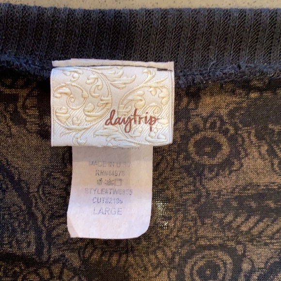 Embellished Banded Top - Picture 3 of 9